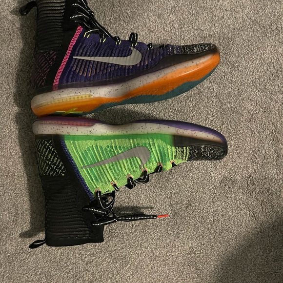 Shoes main image 4